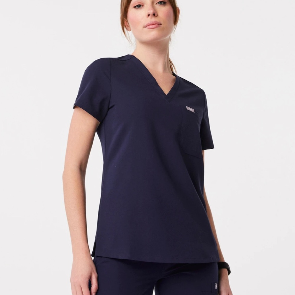 Figs One Pocket Catarina Scrub Top